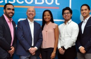 Presentan primer robot virtual que funciona en una campaña en RD