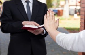 Me enojé, no voy más a la iglesia