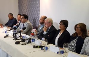 Dan plazo de 24 horas para que Educación revoque ordenanza sobre política de género