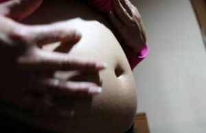 Más del 60% de la población apoya se regule la práctica del aborto en RD