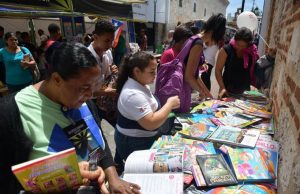 Jóvenes señalan lo que no les gustó de Feria del Libro