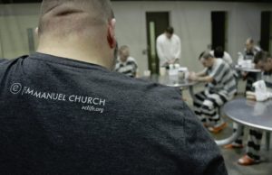 SE ABRE TEMPLO DENTRO DE PRISIÓN Y PRESOS SE CONVIERTEN