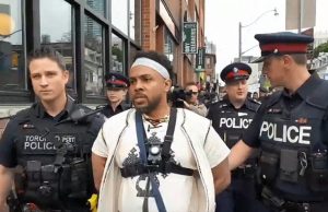 Arrestan a Pastor por predicar a homosexuales en Canadá