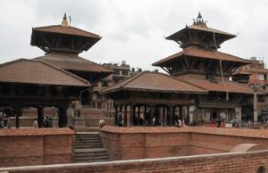 Gobierno de Nepal destruye torre de oración construida por cristianos