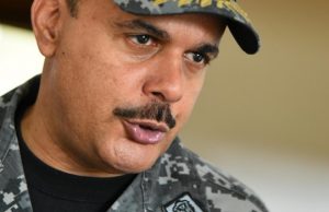 Le ofrecieron RD$ 200 mil a menor para que se hiciera fotos con general