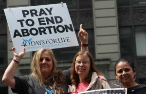 Louisiana pasa prohibición de aborto por latidos del corazón; Gobernador demócrata planea firmar