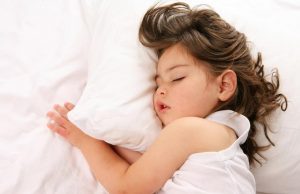Niños y jóvenes no crecen adecuadamente debido a malos hábitos de sueño