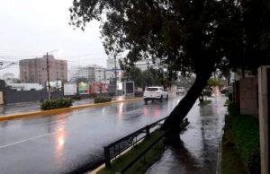 Tronadas, lluvias y ráfagas de viento este lunes por vaguada