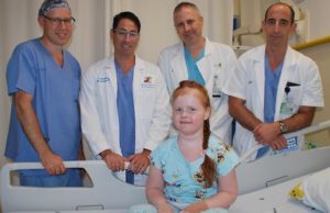 Médicos israelíes lograron extraer un tumor de la cabeza por la nariz de una niña