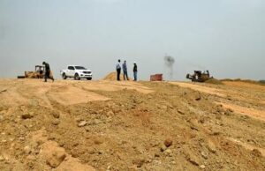 Sigue sellado de montañas basura en el vertedero de Duquesa