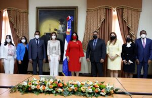 Vicepresidenta de la República y vicepresidenta electa se reúnen para coordinar transición