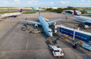 Aerolíneas endurecen medidas de prevención contra COVID-19