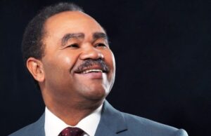 Las P del poder / Francisco Luciano