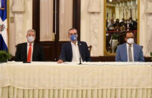 Luis Abinader prohíbe a funcionarios recibir regalos