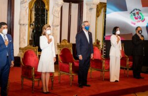 ¡Histórico! Presidente Luis Abinader honra La Biblia con acto especial en Palacio Nacional