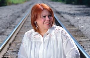 Emily Viruet incursiona en la industria Góspel con su sencillo “Seguro Estaré”