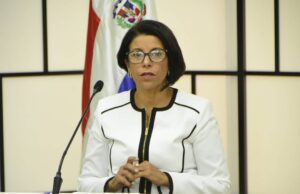 Postulante a juez JCE propone mejora de servicios a la diáspora y blindaje del padrón electoral