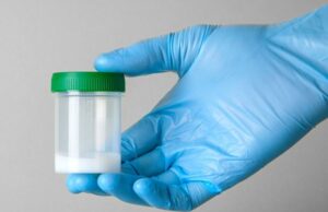 Ginecólogo concibió 17 hijos donando en secreto su esperma