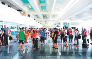 Pasajeros que ingresen al país deberán llenar formulario citando países visitados
