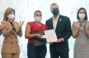 Presidente Abinader cumple la meta de afiliar a dos nuevos millones de personas a SENASA