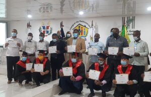 Confraternidad de Pastores del Penal La Victoria realiza graduación de internos en teología y discipulado