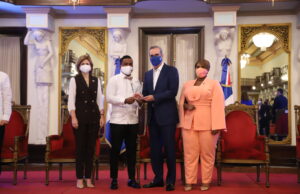 Presidente Luis Abinader encabeza XXV entrega del Premio Nacional de la Juventud