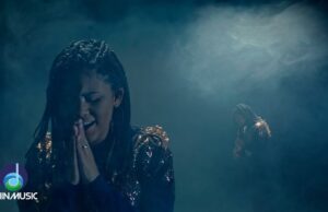 Lizzy Parra estrena su nuevo álbum «Carácter»