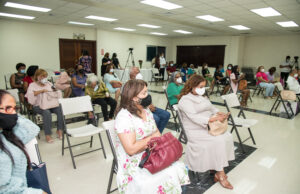 Mujeres de la Mesa de Diálogo llevan a cabo conferencia en Día Internacional de la Mujer