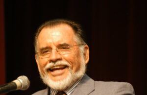 Sepultan restos de Willie Hunter fundador del Hospital Elías Santana