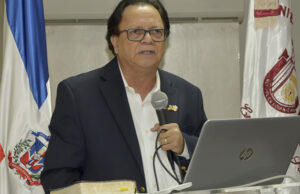 Universidad Nacional Evangélica elige al Doctor Juan Guerrero Avila como su Nuevo rector