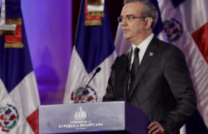 Presidente Abinader llama a liderazgo político, social y empresarial para unirse en el logro de reformas que necesita RD en su progreso