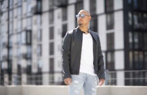 Yeyo regresa a la escena musical con su nueva canción “Súbele”