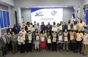 INFOTEP y CDP entregan certificados en Ciberseguridad y Habilidades Gerenciales a 38 periodistas