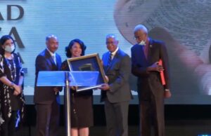 VIDEO: Mesa de Diálogo reconoce a Sociedad Bíblica Dominicana por su 70 aniversario