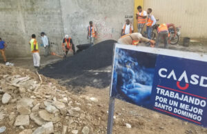 CAASD lleva agua potable a barrio del Distrito Nacional que tenía 20 años sin el servicio