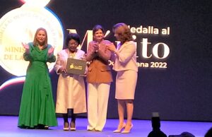 Milagros Saturria de Bello, distinguida con “Medalla al Mérito 2022” por el Ministerio de la Mujer