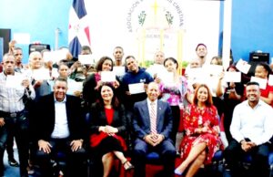 Comisión Presidencial continua entrega ayuda refugiados y damnificados de Los Ríos