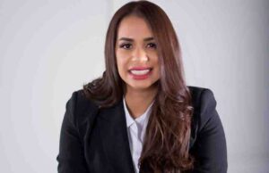 Betty Gerónimo anuncia aspira a alcaldía de SDN
