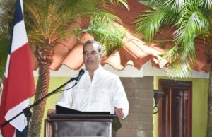 Fortaleza del peso dominicano destaca Presidente Abinader