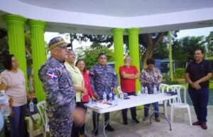 Organizaciones Sociales, Deportivas Religiosas Y Comunitarias de Villa Faro, Ponderan Labores De La Policía Nacional