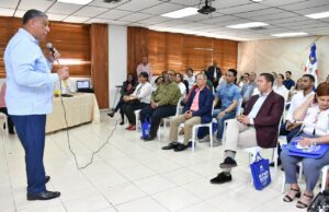 Analizan procedimientos migratorios en Congreso de Normas Comunitarias