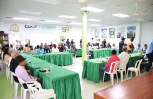 Alcaldía de Santo Domingo Oeste realiza almuerzo navideño con la pastoral del municipio