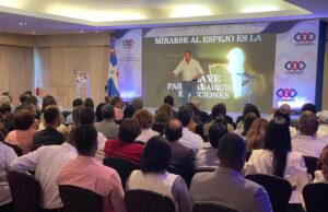 Experto asegura que sólo el 5% de los ciudadanos se interesan en la política
