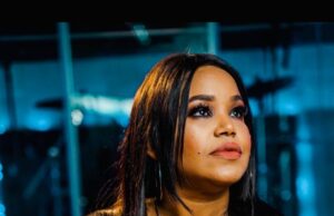 ROCIO CROOKE LLEGA A REPÚBLICA DOMINICANA CON SU BANDA EN VIVO