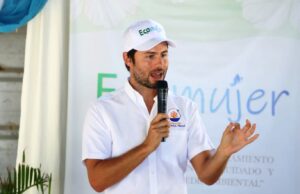 Fondo MARENA realiza conversatorio sobre Ecosistemas Costeros y Marinos