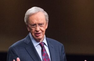 El Dr. Charles Stanley llamado a la presencia del Señor