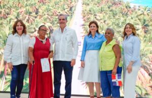 Un millón de dominicanas recibirán el «Bono Madres 2023»