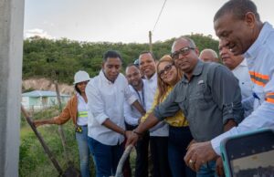 Edesur inicia trabajos de electrificación en comunidades de Azua