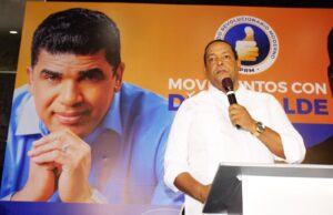 Dío Astacio juramenta más de 100 movimientos en apoyo a su candidatura en el Sector Externo