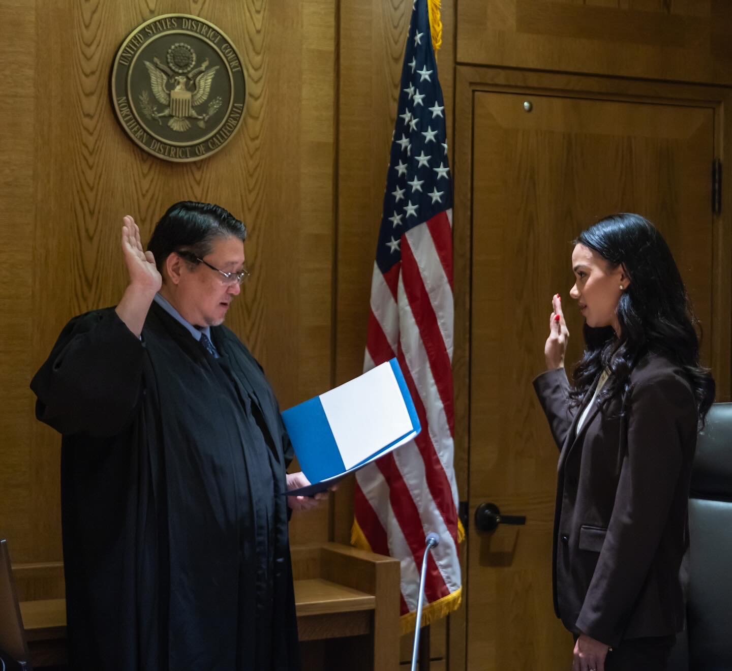 Abogada RD es admitida para ejercer derecho en California | Periódico ...